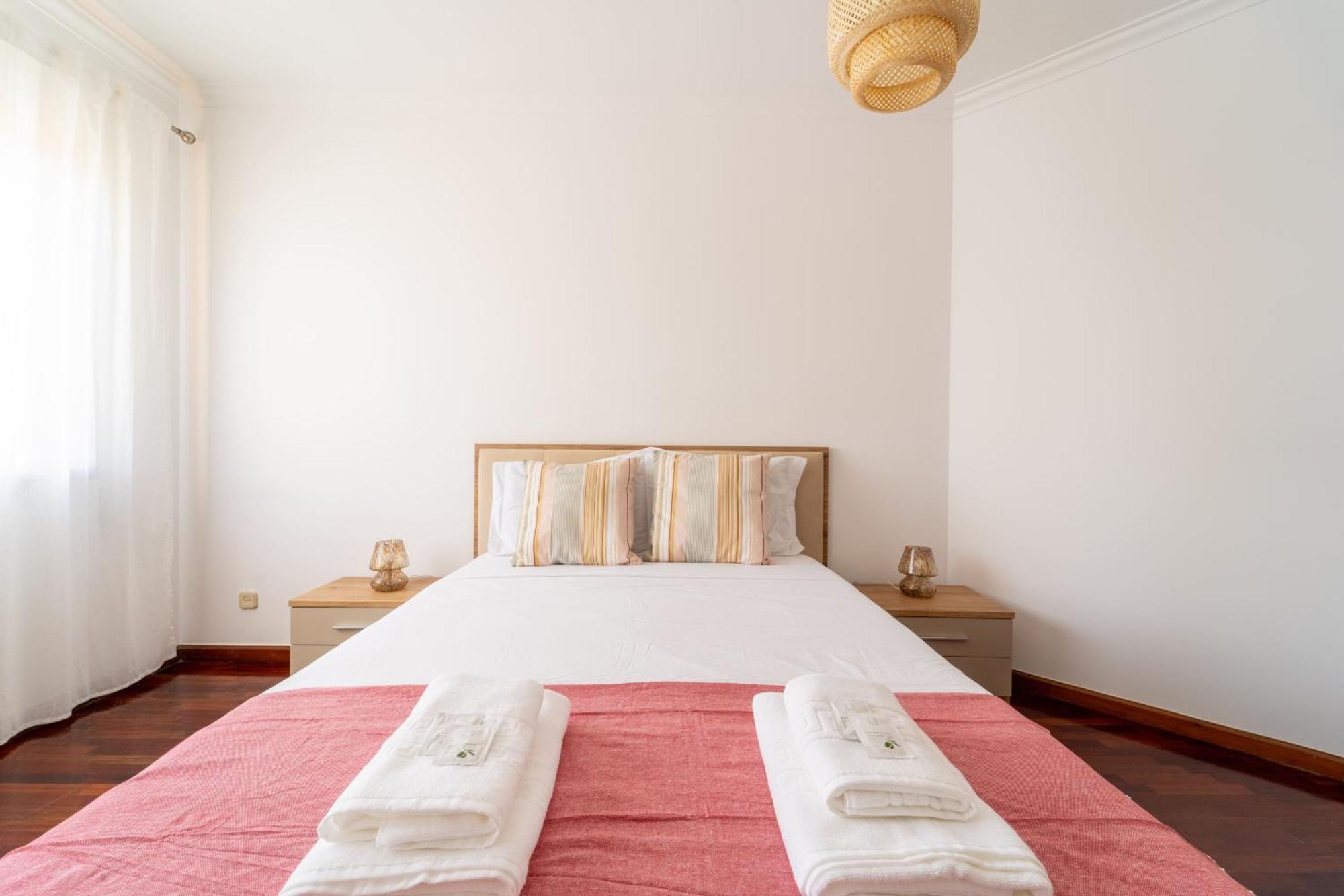 Beach Flat By House And People Viana do Castelo Eksteriør bilde